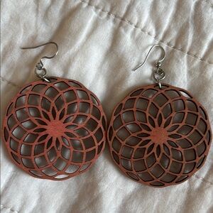 Geometric Flower Cutout Earrings